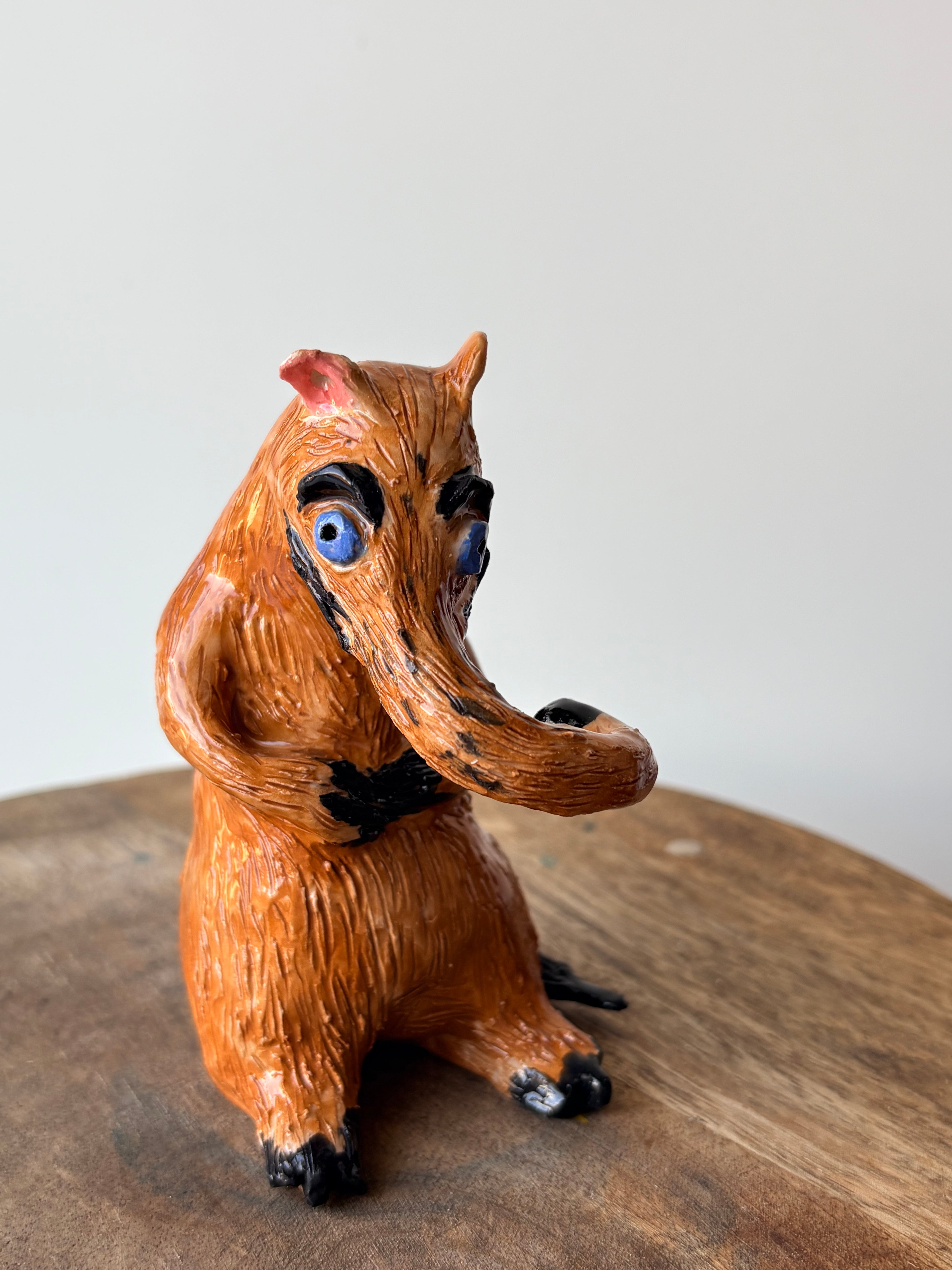 Anteater holder