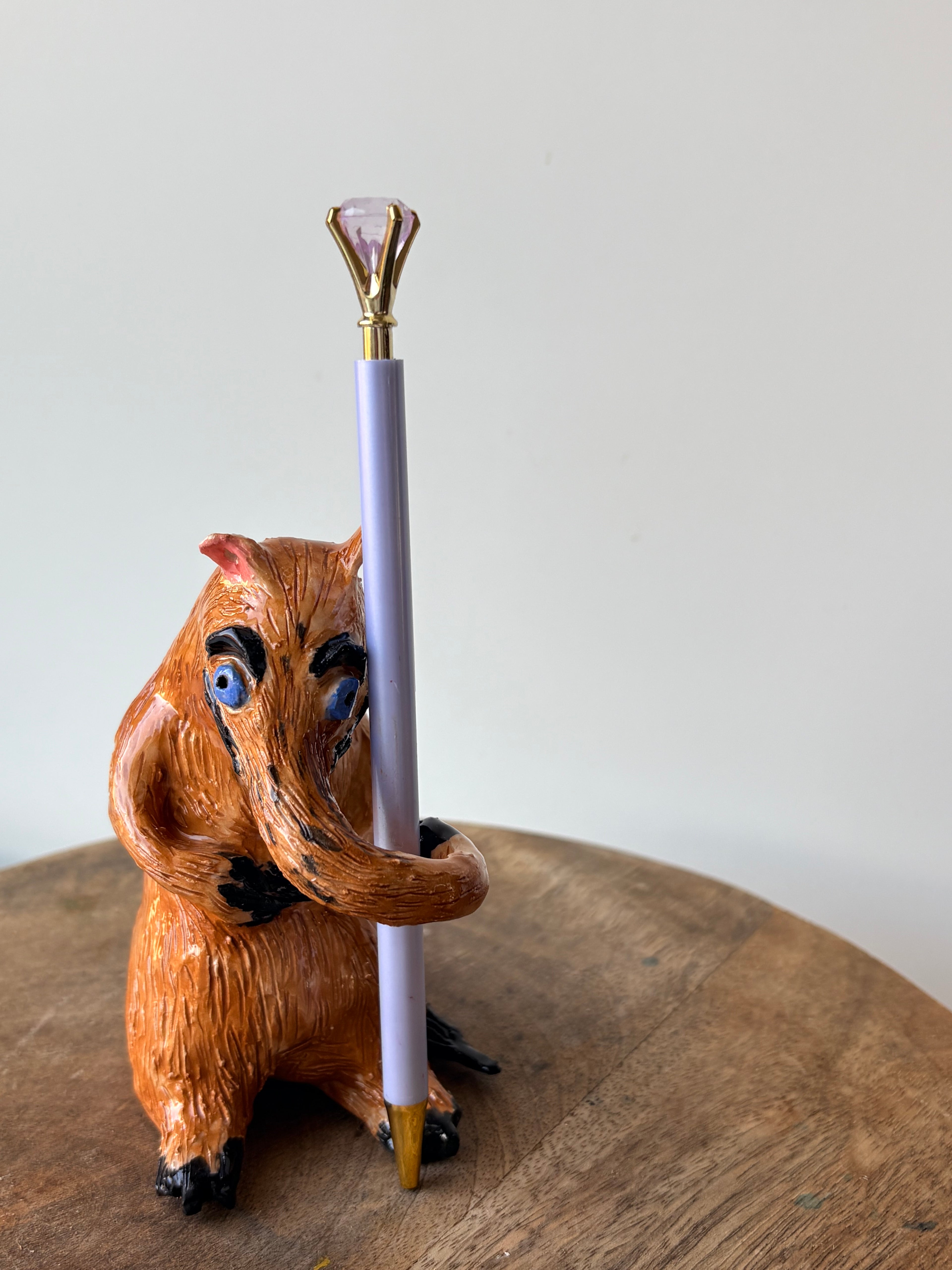 Anteater holder