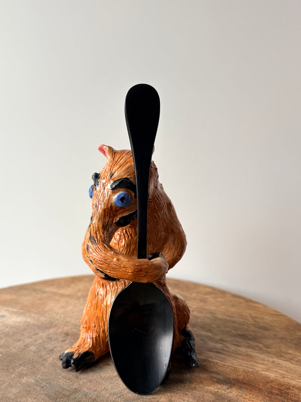 Anteater holder
